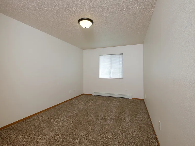 Fargo, ND Thunder Creek Apartments | KitchenFargo, ND Thunder Creek Apartments | Bedroom
