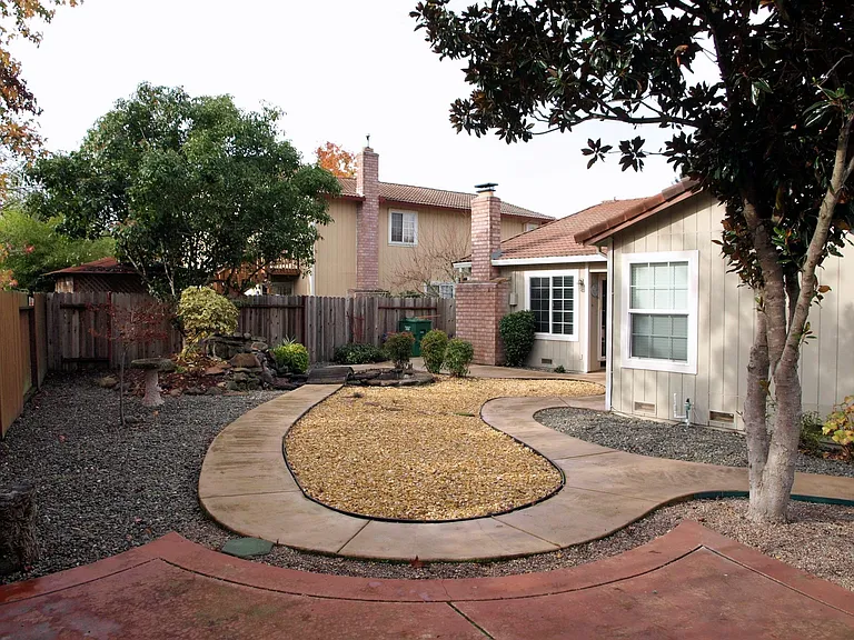 4954 Filament St — Photo 2