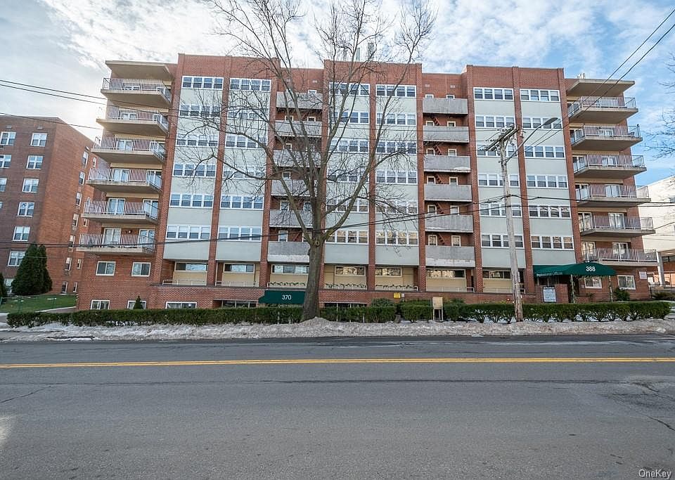 1st image of 370 Westchester Ave APT 5R