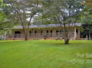 4155 Beach Rd, Hudson, NC 28638