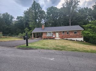 527 Pine Dr, Lynchburg, VA 24503
