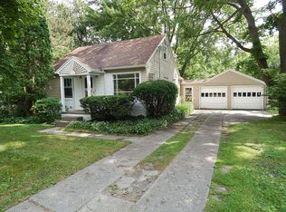 1622 Snyder Rd, East Lansing, MI 48823