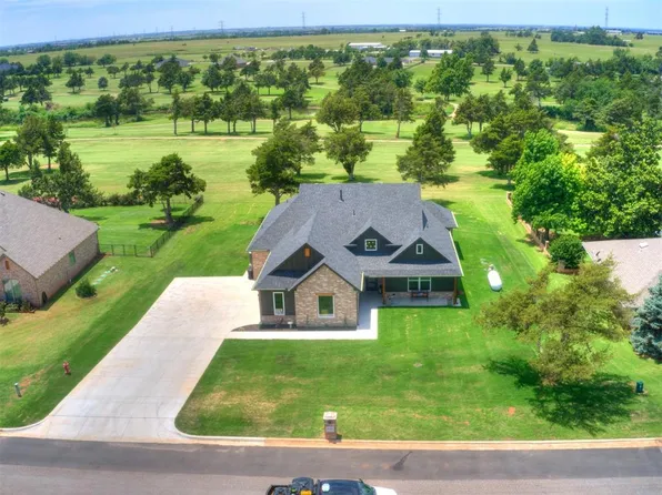 1701 Cedar Valley Mnr, Guthrie, OK 73044