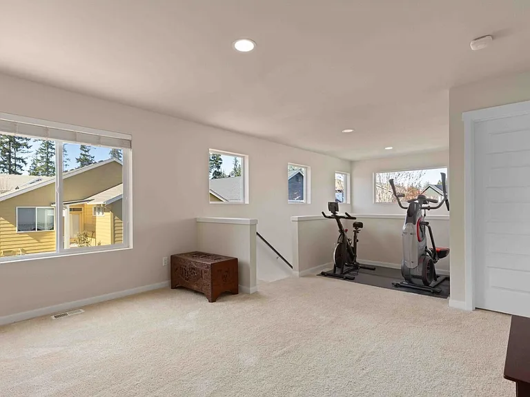 120 Pickford Pl SW — Photo 8