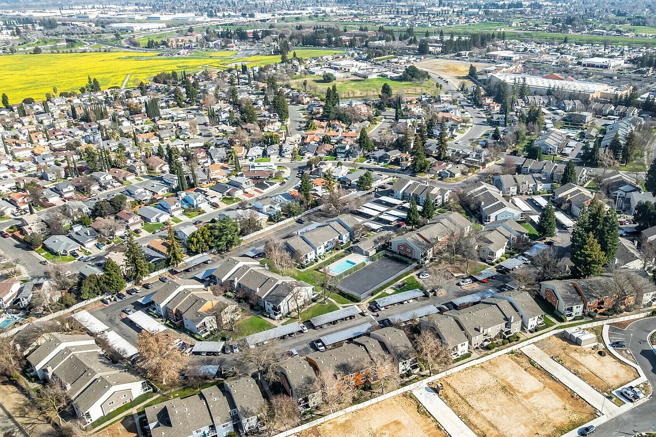 Point Natomas — Photo 4