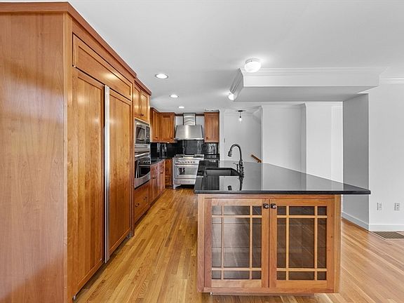 5th image of 15 Bradford Street Ext #D
