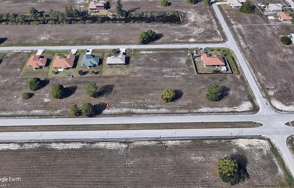 2nd image of 1428 Chiquita Blvd N