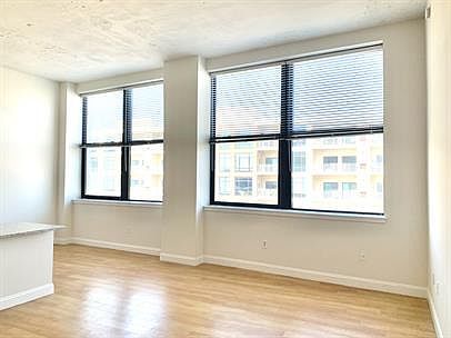 1st image of 4612 Woodward Ave #312