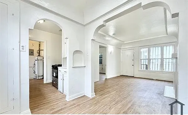 1 bed, 550 sqft, $2,100 — Photo 4
