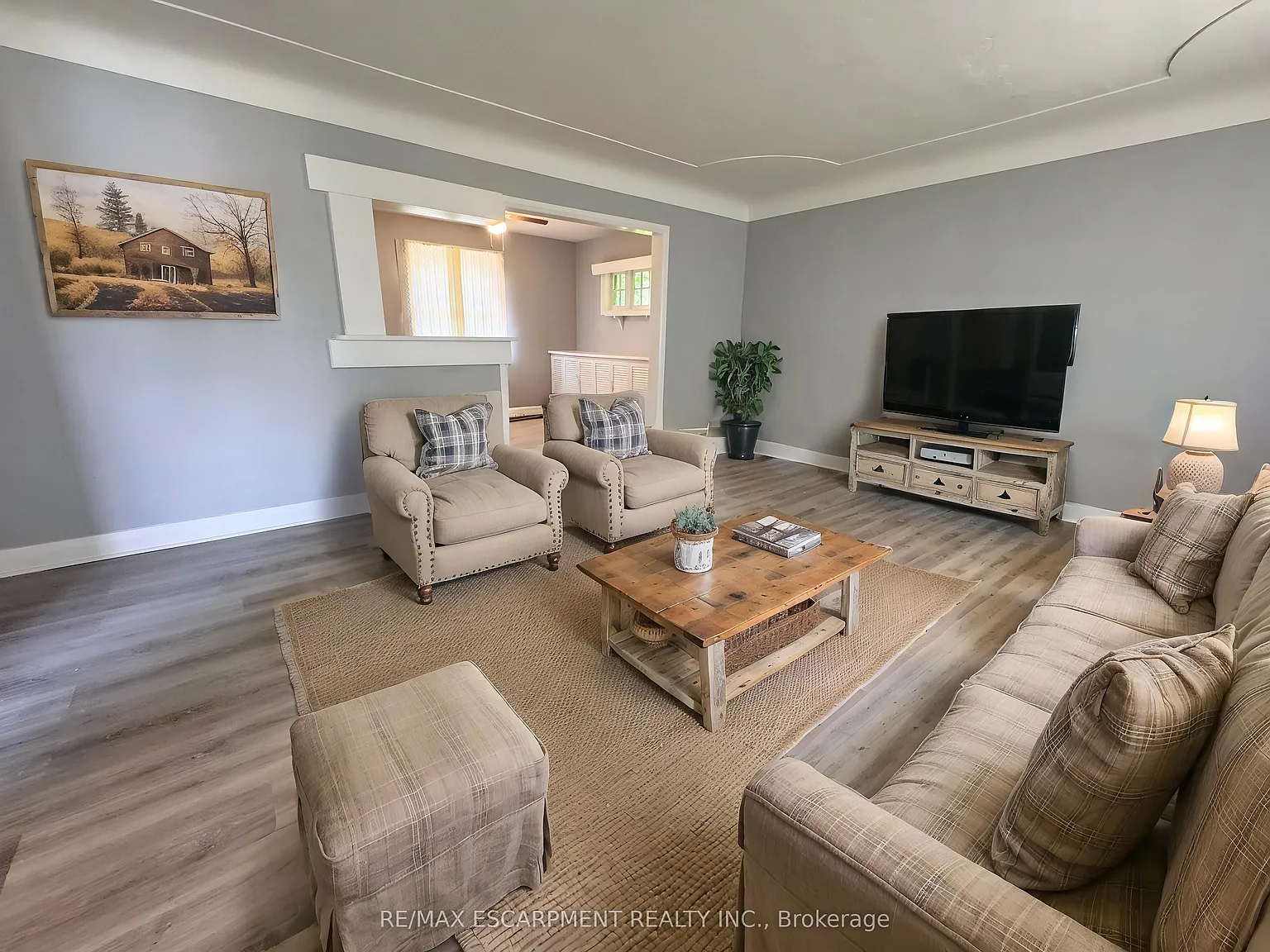 3 bed, $2,700 — Photo 4