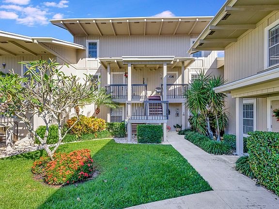 4th image of 9179 SE Riverfront Terrace E #E
