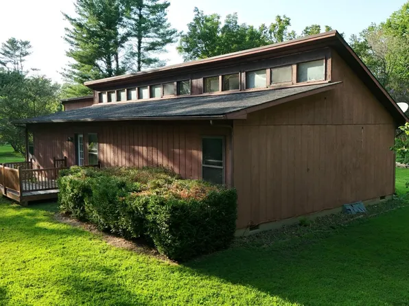 89 Dogwood Ln, Murphysboro, IL 62966
