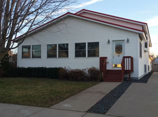 465 E Main St, Lewiston, MN 55952