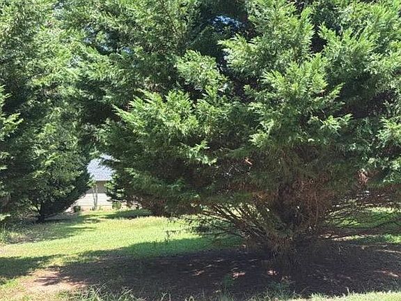 3rd image of 108 Bridget Dr