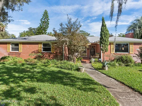 251 NOBLE Circle W, Jacksonville, FL 32211