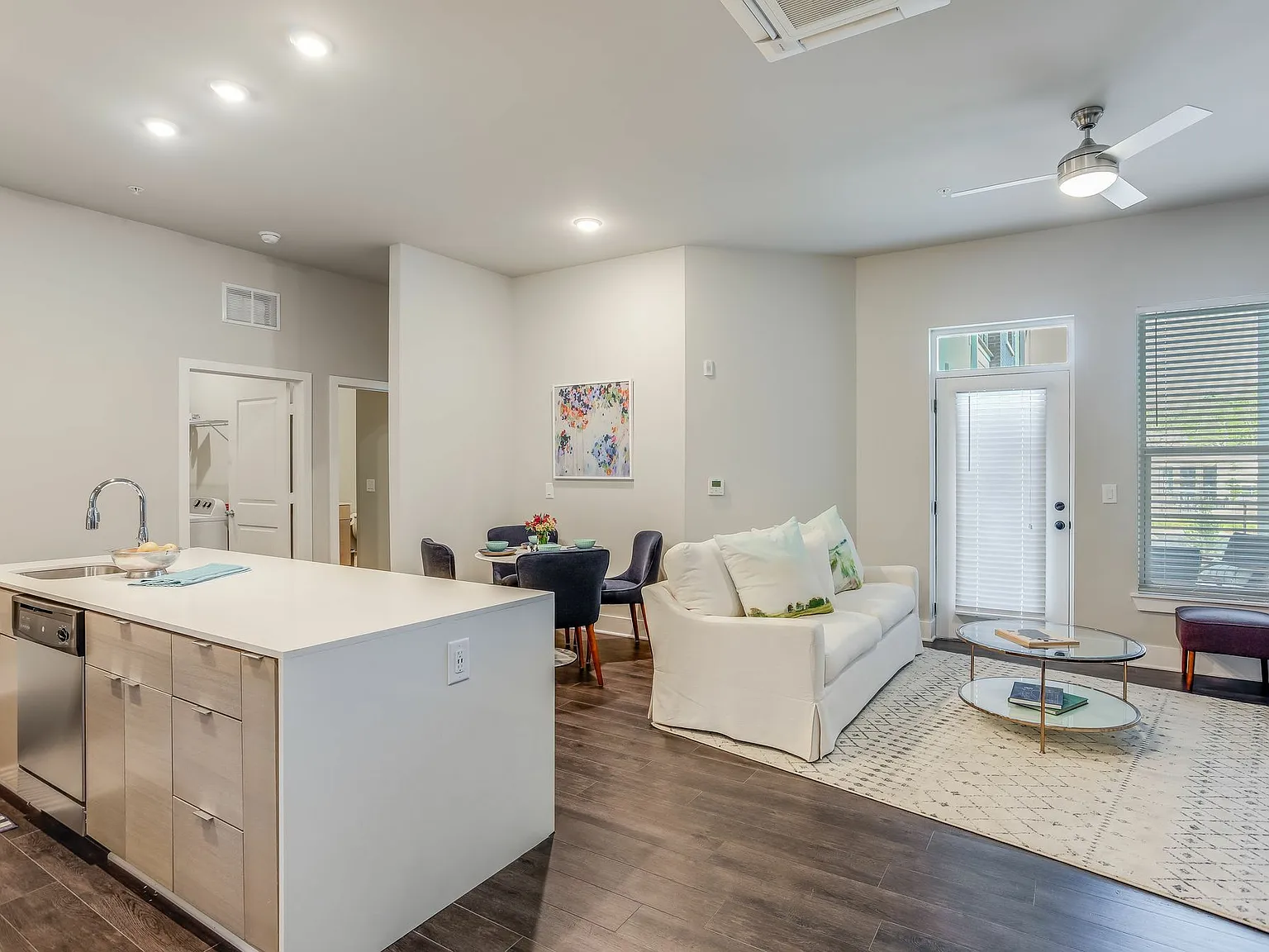 17 South Apartments — Photo 4