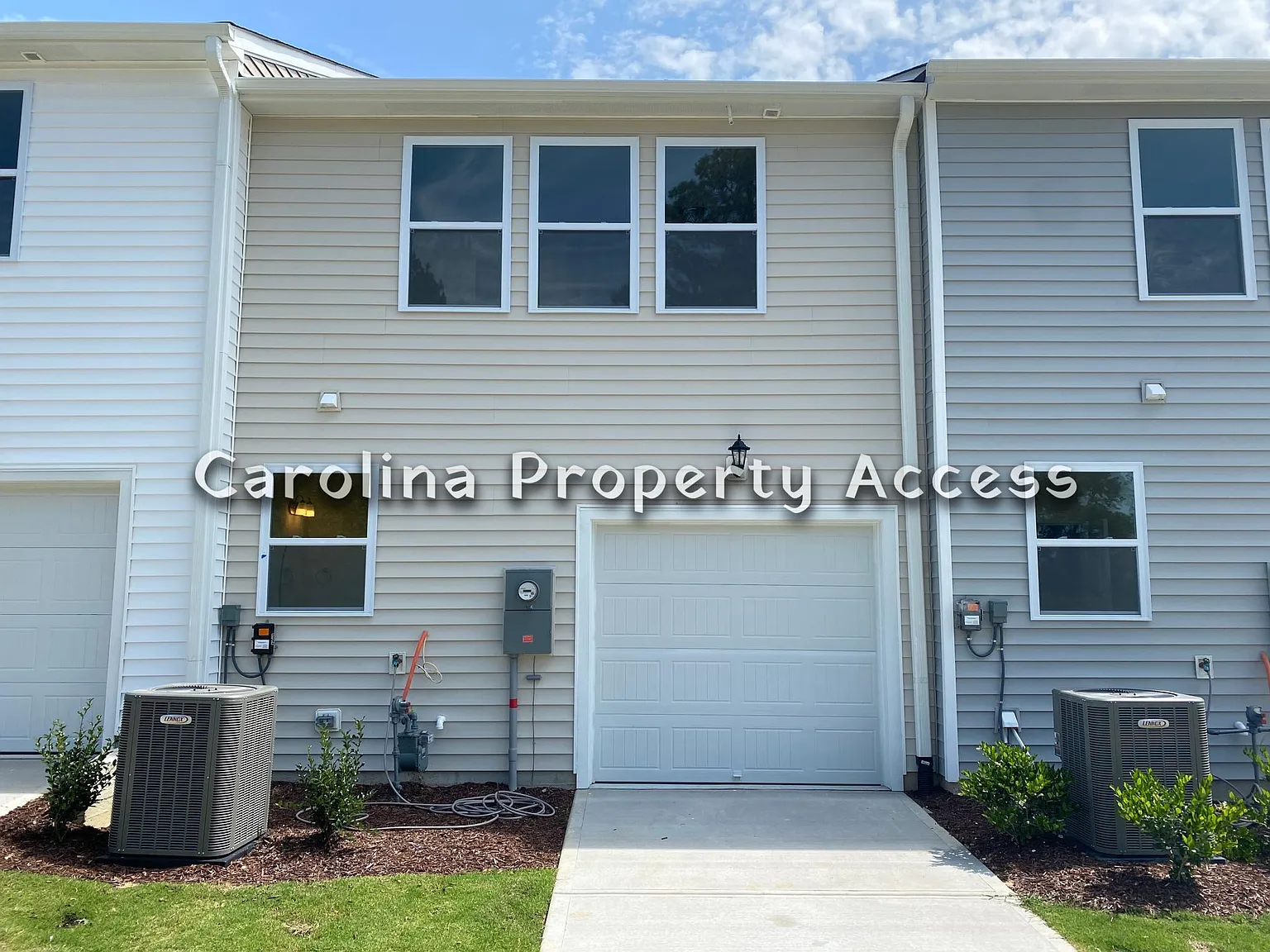 3 bed, 2.5 bath, $1,645 — Photo 3