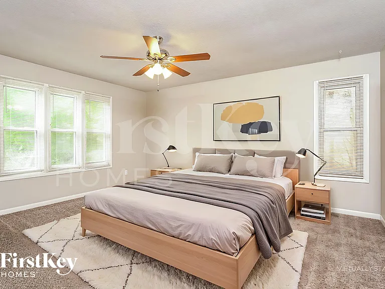 137 Carrisbrooke Ln — Photo 12