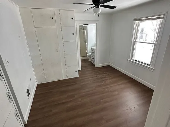 209 Sugar St, Salvisa, KY 40372