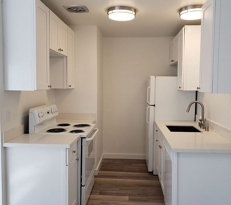 1st image of 9800 5th Ave NE APT 102