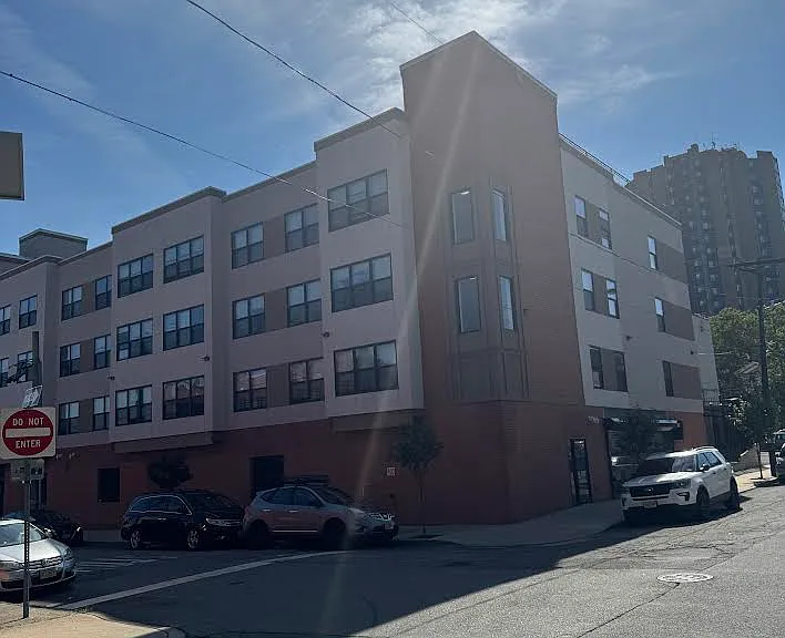 179 Cedar St — Photo 1