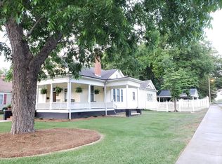 818 Thomaston St, Barnesville, GA