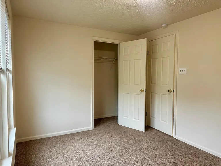 1328 Acorn Ridge Ct — Photo 12
