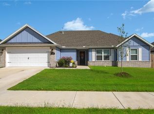 260 S Maroon Ave, Fayetteville, AR 72704