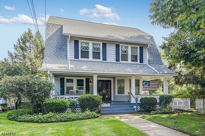 1st image of 217 Ashland Ave