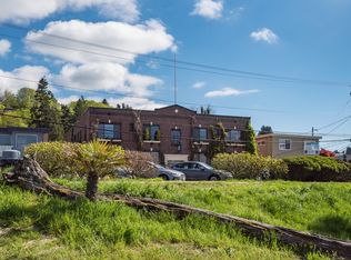 2348 Alki Ave SW APT 302, Seattle, WA 98116