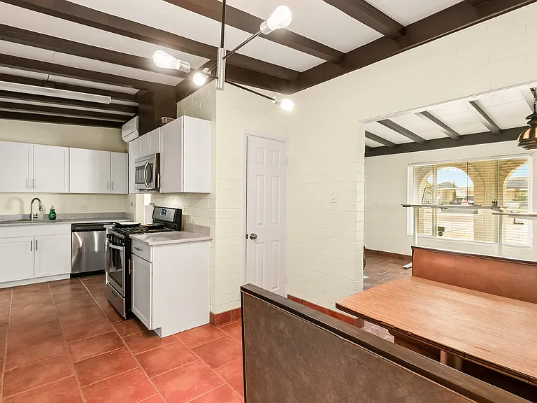 1439 E Hatcher Rd #2 — Photo 10