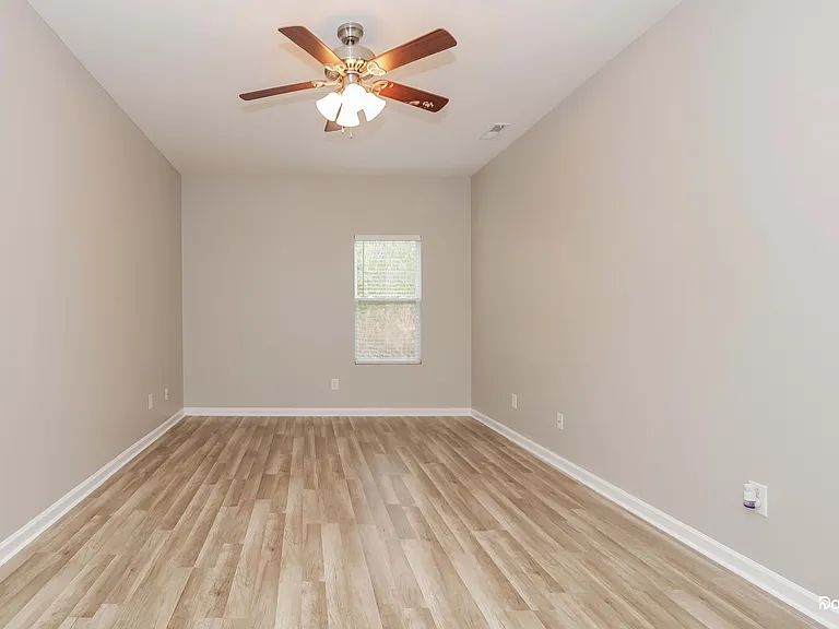 2136 Pine Glen Ct — Photo 9