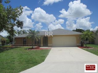 135 SW 31st Ter, Cape Coral, FL 33904