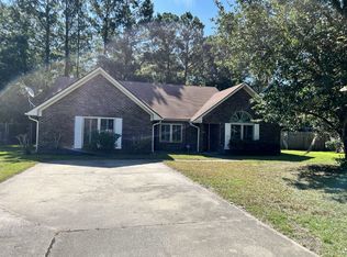748 Timber Ridge Trl, Hinesville, GA 31313