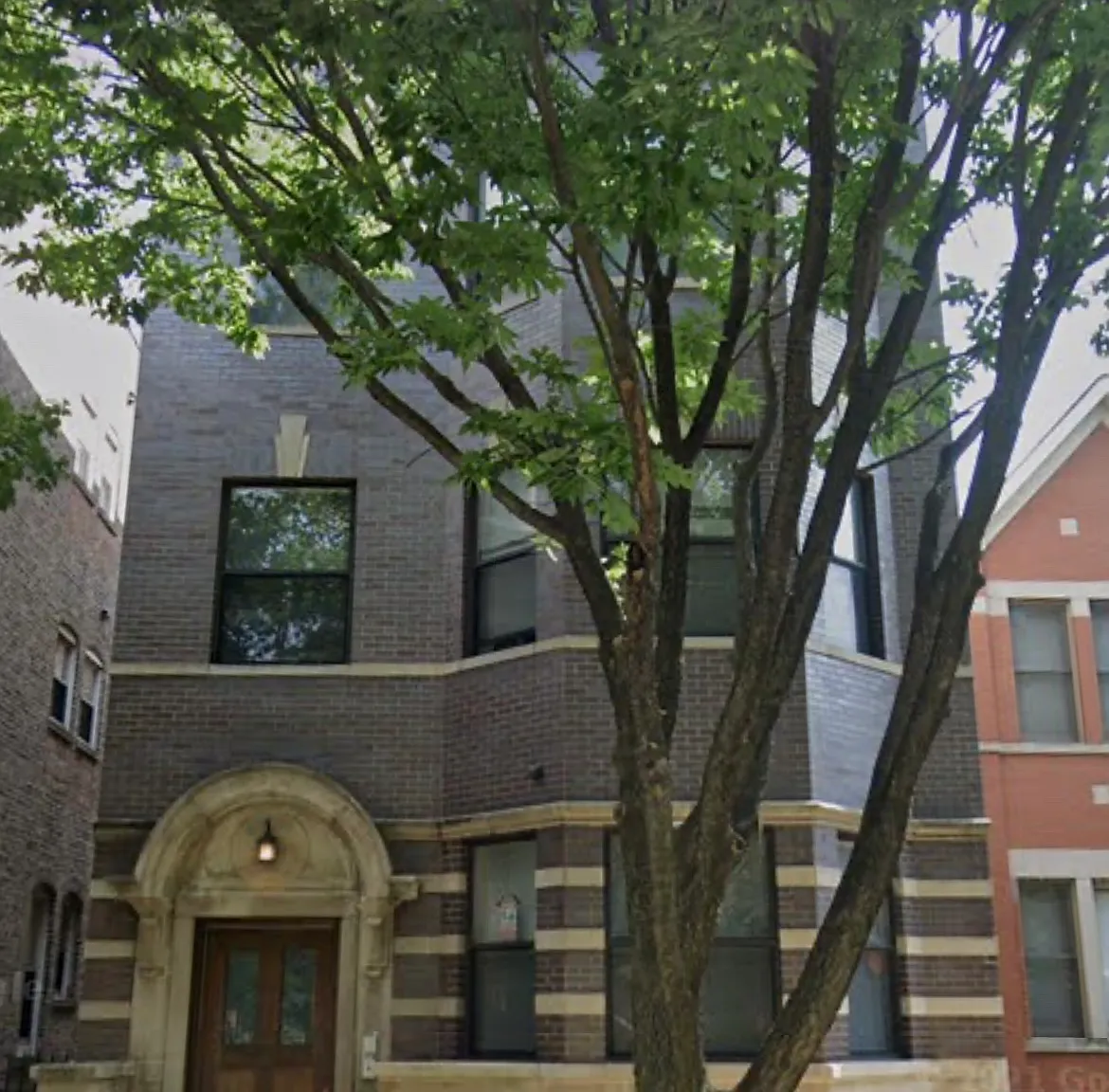 4153 S Ellis Avenue — Photo 1