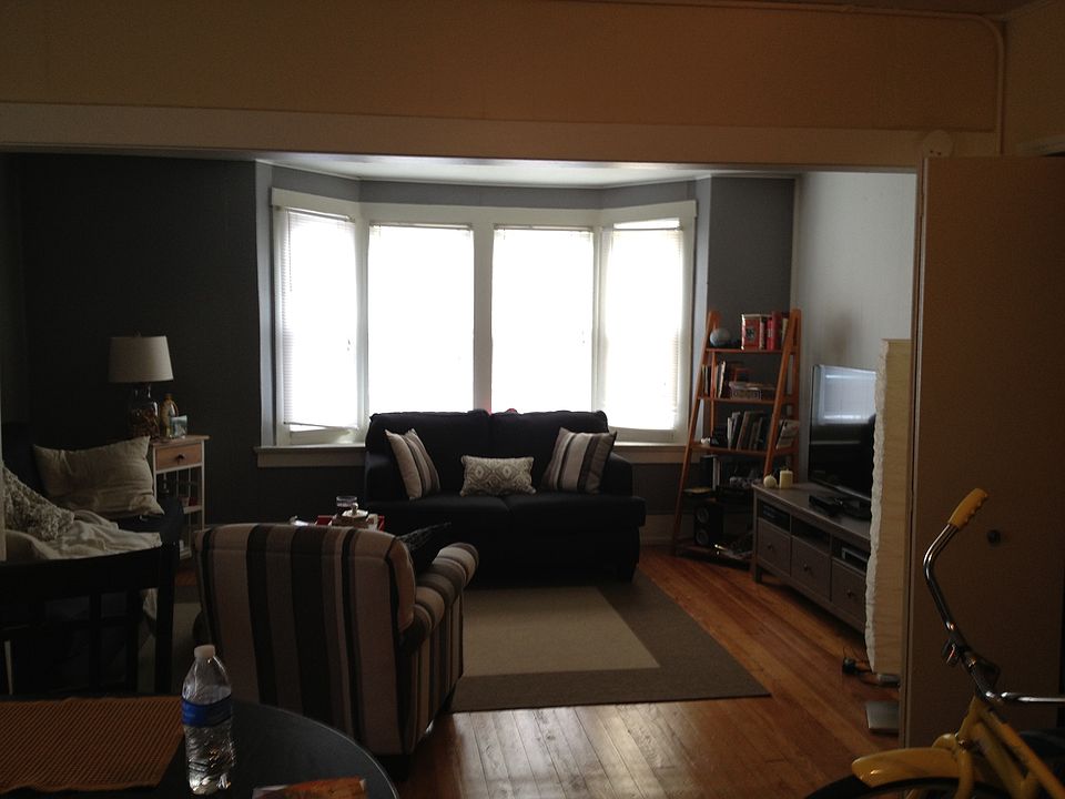 1st image of 431 1/2 N Main St APT 2