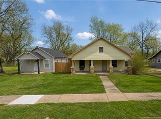 302 & 304 N Main Ave, Lincoln, AR 72744