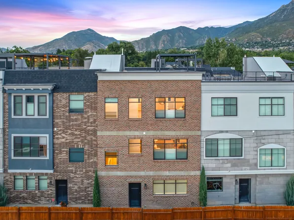 4672 S Grosvenor Ct, Holladay, UT 84117