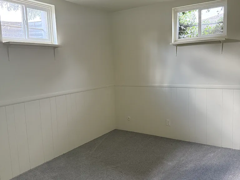 10910 Rosalie Dr — Photo 15