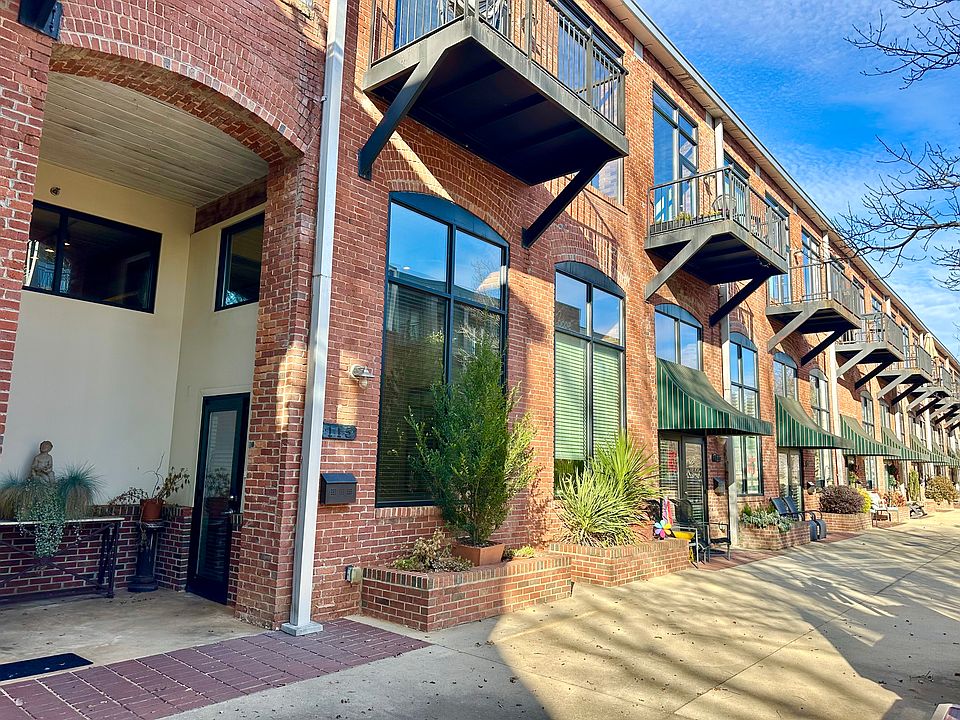 1st image of 300 South St Unit 115