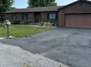 4074 Shiloh Cir, Pinckneyville, IL 62274