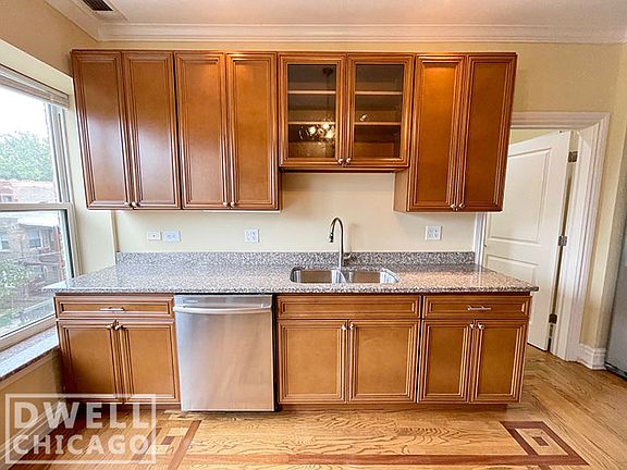 4th image of 6351 N Lakewood Ave #1249-3E