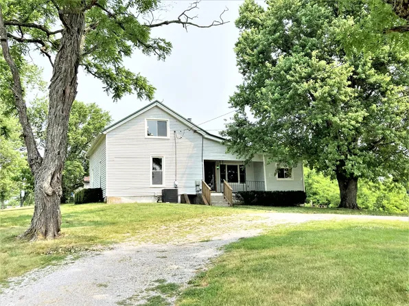 17 Jenkins Ln, Falmouth, KY 41040