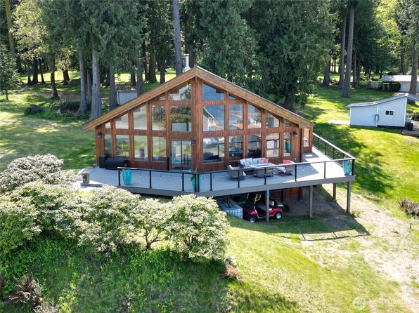 34 A Saratoga Drive, Hat Island, WA 98206