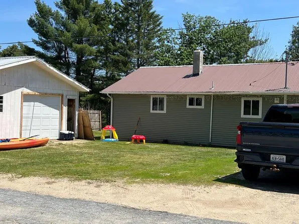 16 Orchard Ln, Jay, NY 12941