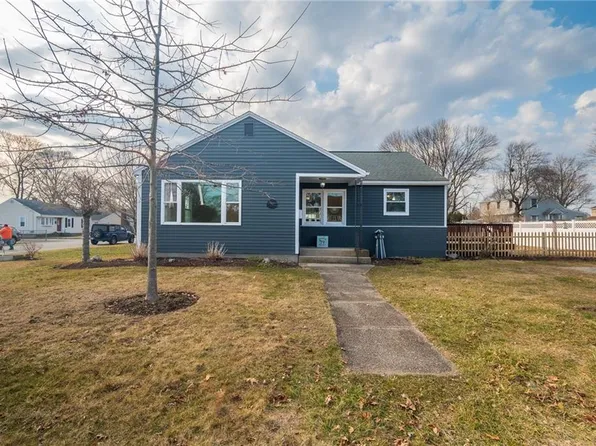 319 Longmeadow Ave, Warwick, RI 02889