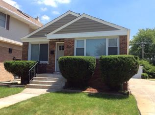 225 Linden Ave, Bellwood, IL 60104
