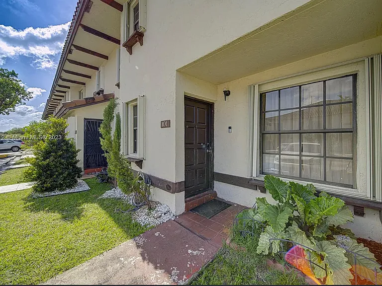 12262 SW 17th Ln #101-V — Photo 13