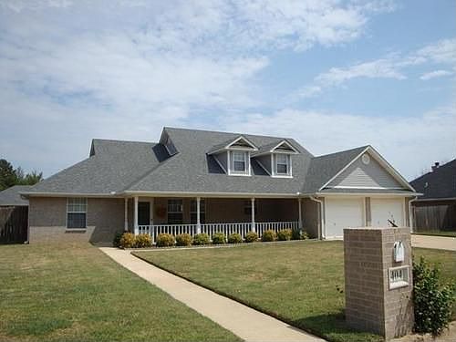 1st image of 404 Tiffany Dr