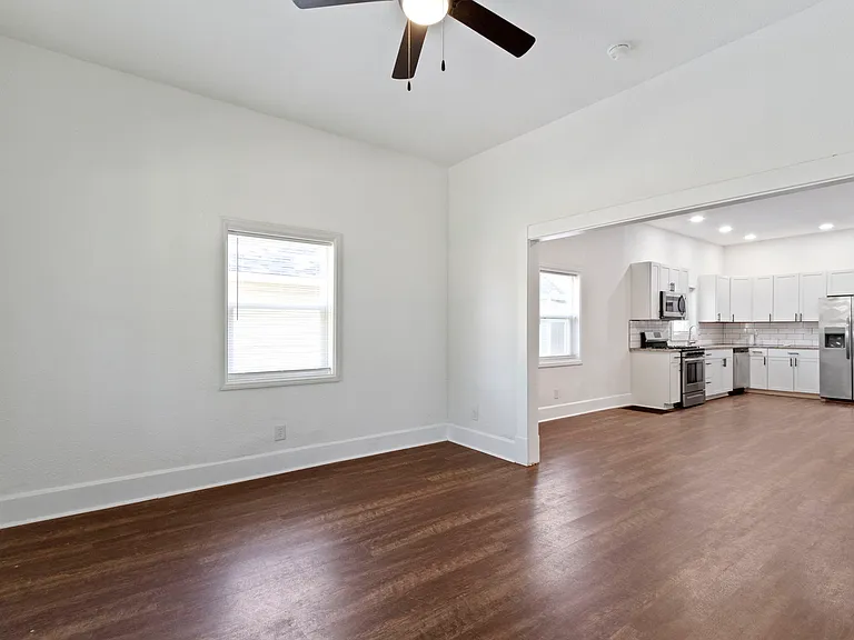 1413 S State Ave — Photo 5